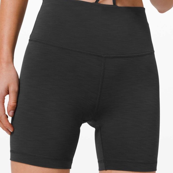 Lululemon WUNDER TRAIN HIGH-RISE SHORT 6" in heathered grey - Picture 2 of 5